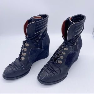 SACHELLE black wedge bootie lace up Size 5.5